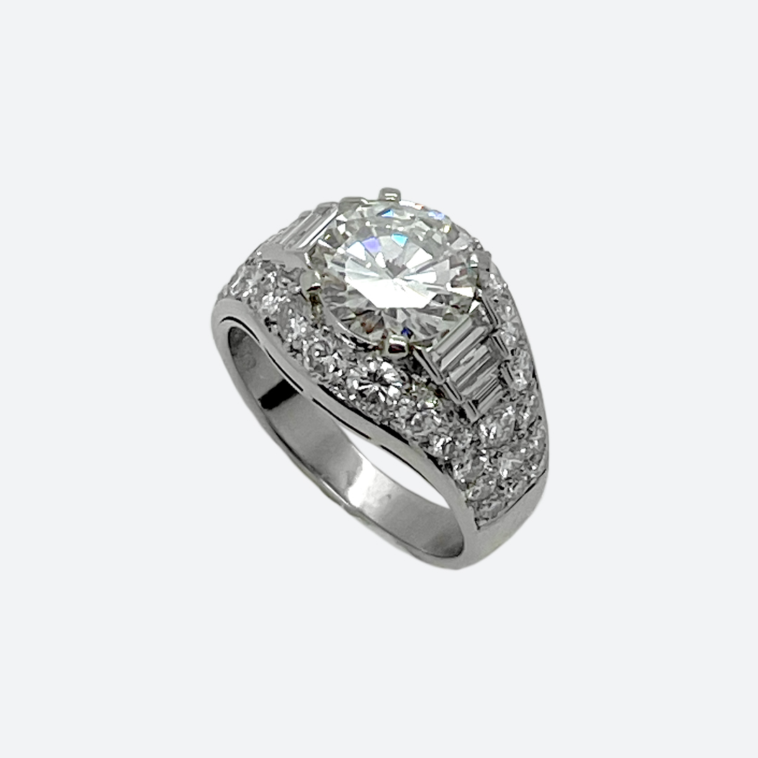 Delizioso anello trombino firmato Bulgari