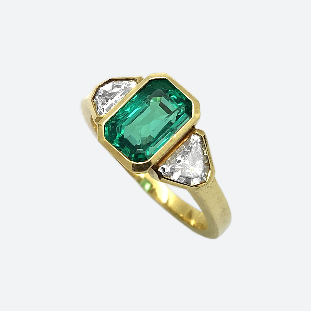 Anello smeraldo colombiano e diamanti